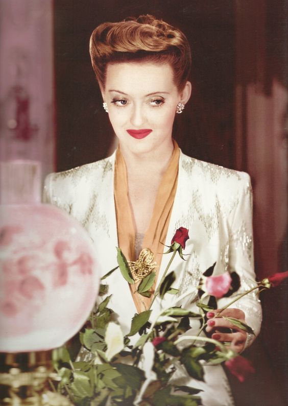 Bette Davis was 30 in her Oscar winning role in Jezebel.